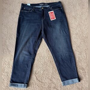 Signature by Levi Strauss Women's Dark Indigo Ankle Jeans